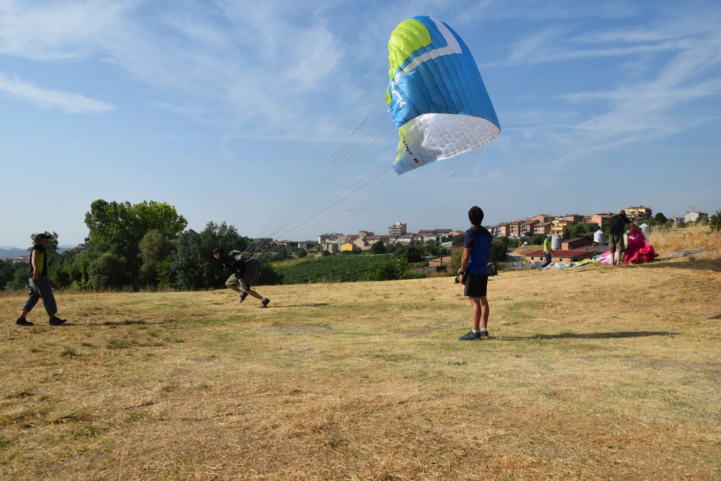 Primer inflado con la vela en el aire